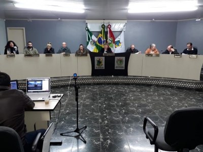 Vereadores de São Domingos votam e aprovam em primeiro turno Projeto para adequar Regimento Interno da Casa Legislativa
