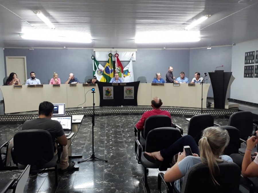 Poder Legislativo de São Domingos se reúne na primeira Sessão Ordinária do ano