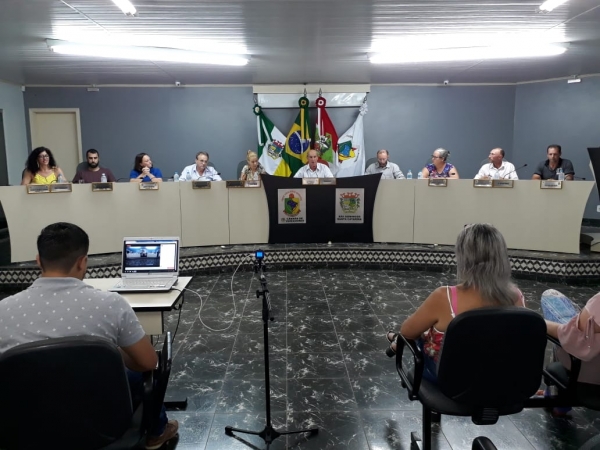 Poder Legislativo de São Domingos aprova Projeto de Lei em Sessão Extraordinária para beneficiar CTG Quero-Quero