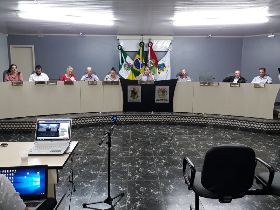 Vereadores de São Domingos aprovam por unanimidade três Projetos de Leis, uma Indicação e um Pedido de Informação