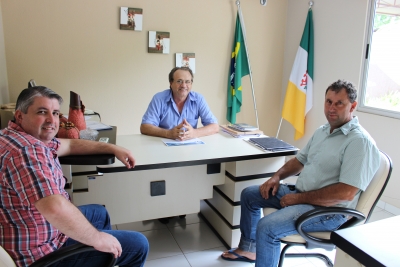 Pastor da Igreja Assembleia de Deus e Presidente do Conselho visitam a Câmara Municipal de Vereadores de São Domingos